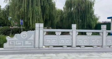 巴彦淖尔 芝麻灰桥栏杆、河道栏杆安装效果