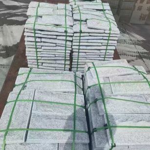 巴彦淖尔 芝麻白蘑菇石装车出货