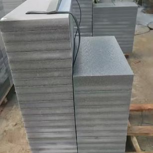 巴彦淖尔 芝麻灰火烧面300*600*50地铺石材