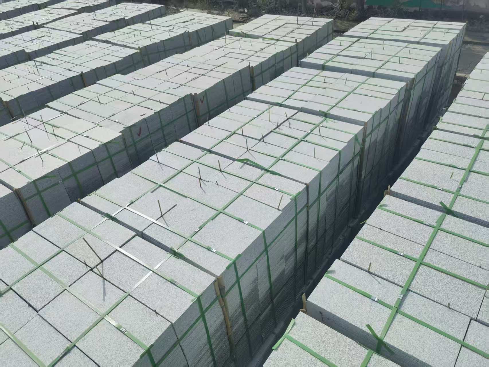 巴彦淖尔 芝麻白1.8公分火烧300*600地铺，清仓大甩卖