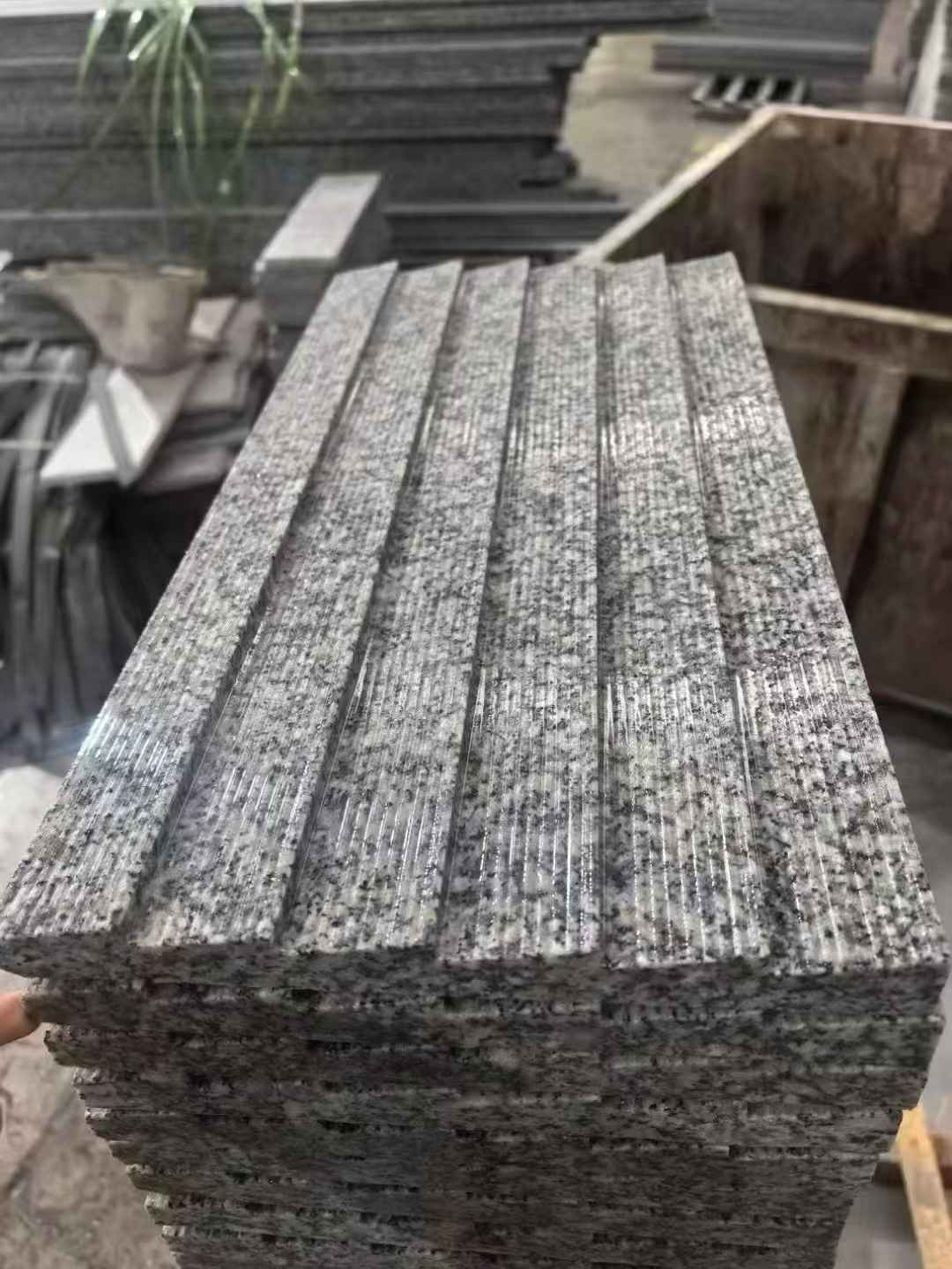巴彦淖尔 狼牙石