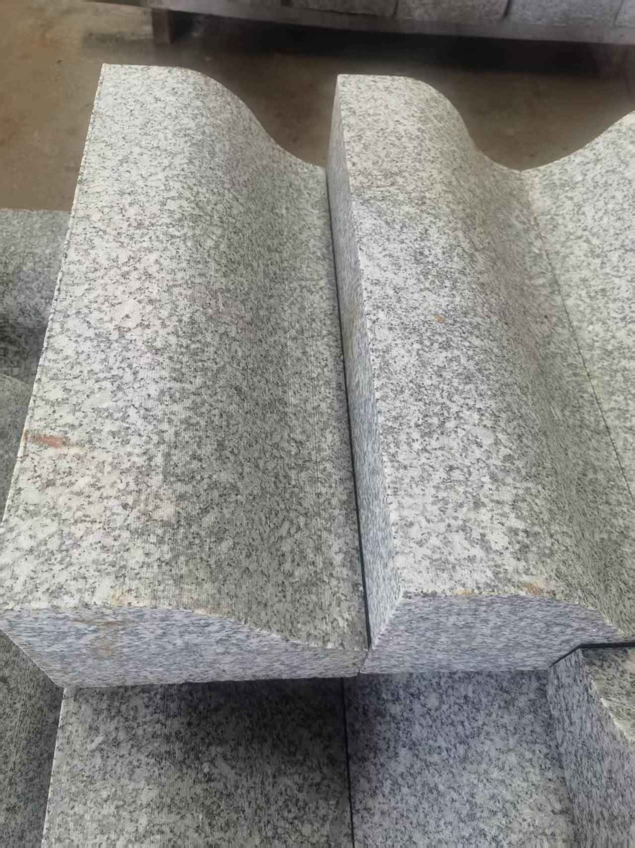 巴彦淖尔芙蓉白S型拉丝面路沿石
